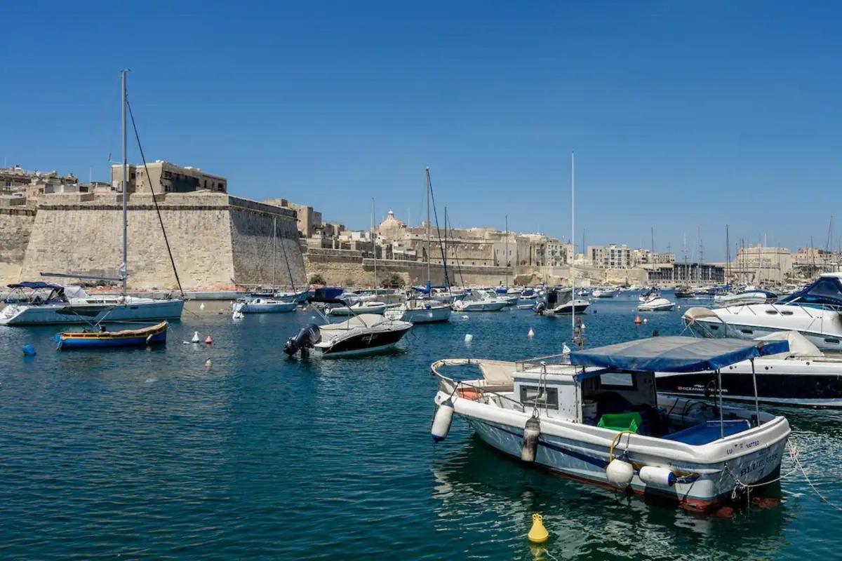 Modern Apt Kalkara Seafront! מראה חיצוני תמונה