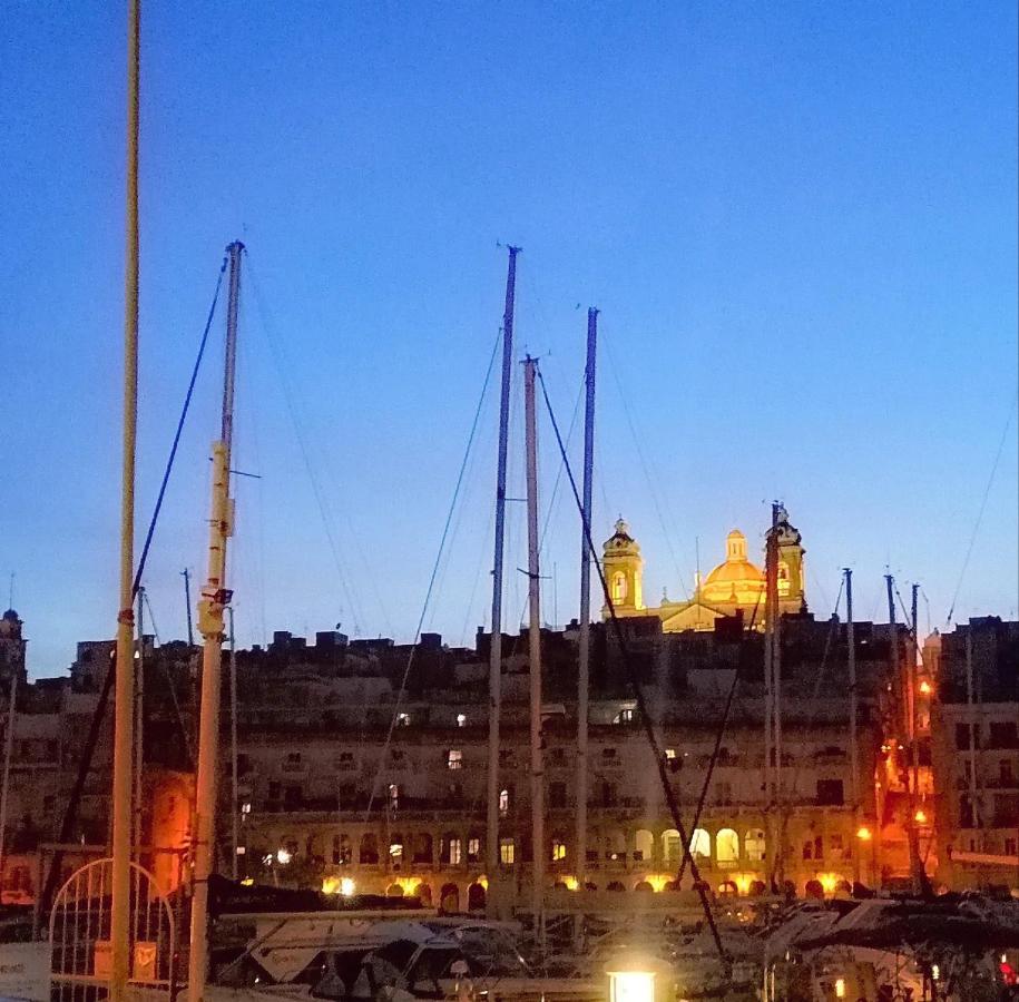 Modern Apt Kalkara Seafront! מראה חיצוני תמונה