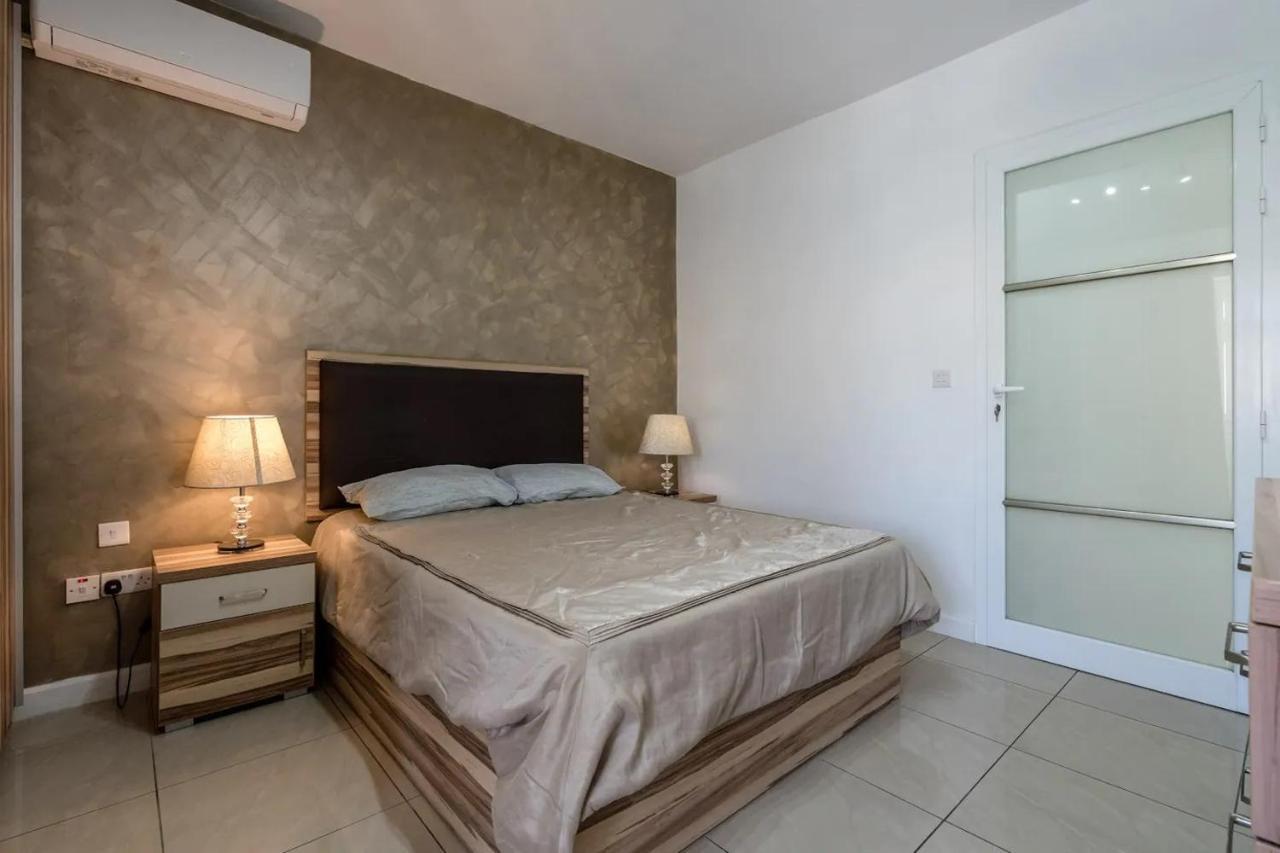 Modern Apt Kalkara Seafront! מראה חיצוני תמונה
