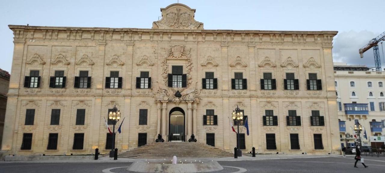 Modern Apt Kalkara Seafront! מראה חיצוני תמונה
