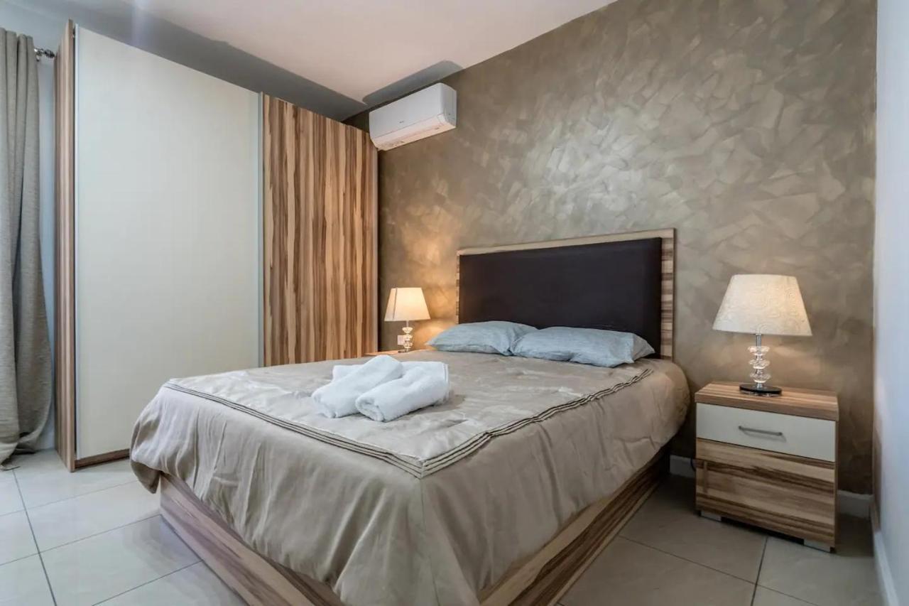 Modern Apt Kalkara Seafront! מראה חיצוני תמונה
