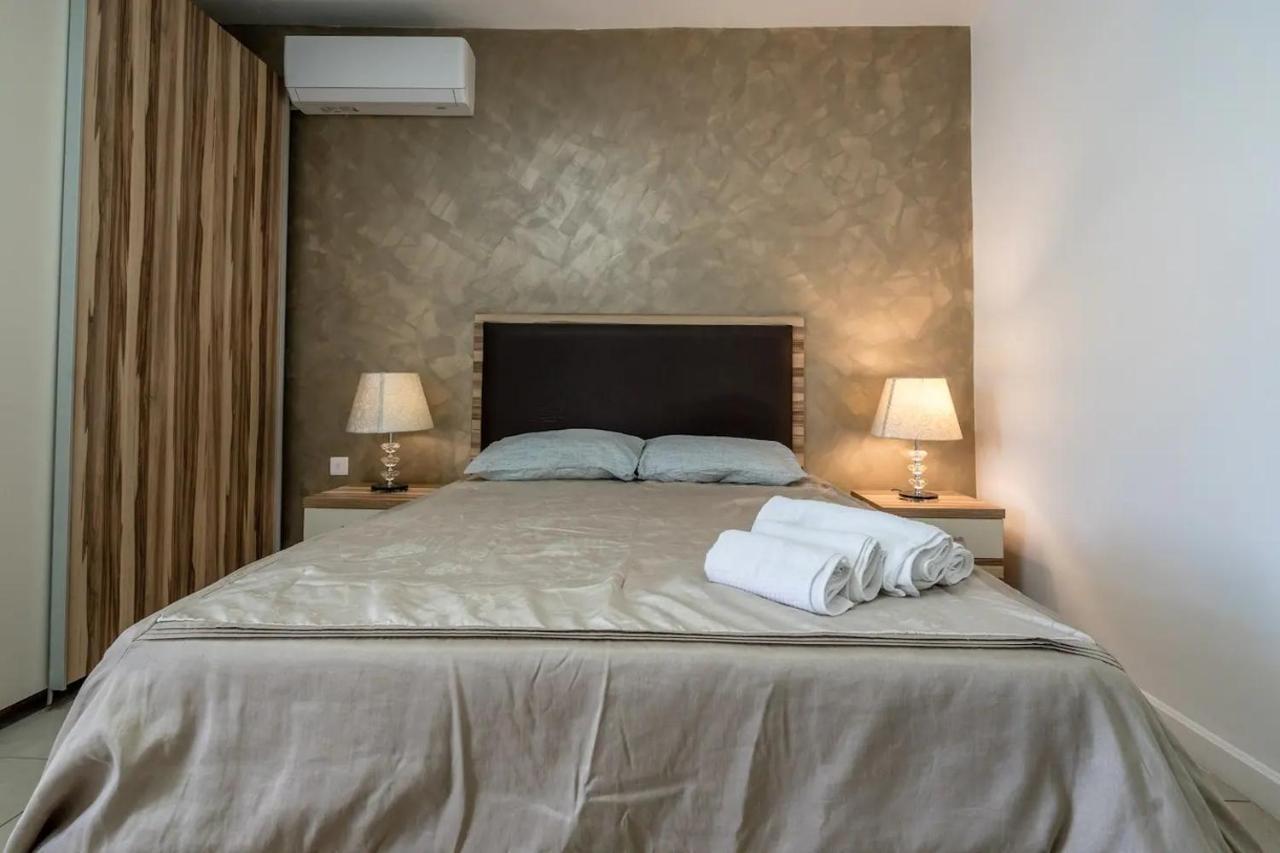 Modern Apt Kalkara Seafront! מראה חיצוני תמונה